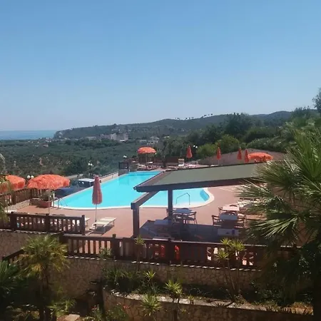 Aparthotel Dei Pini *